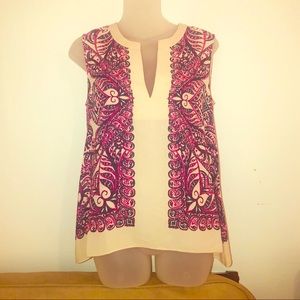 BCBG XS Sleeveless Blouse